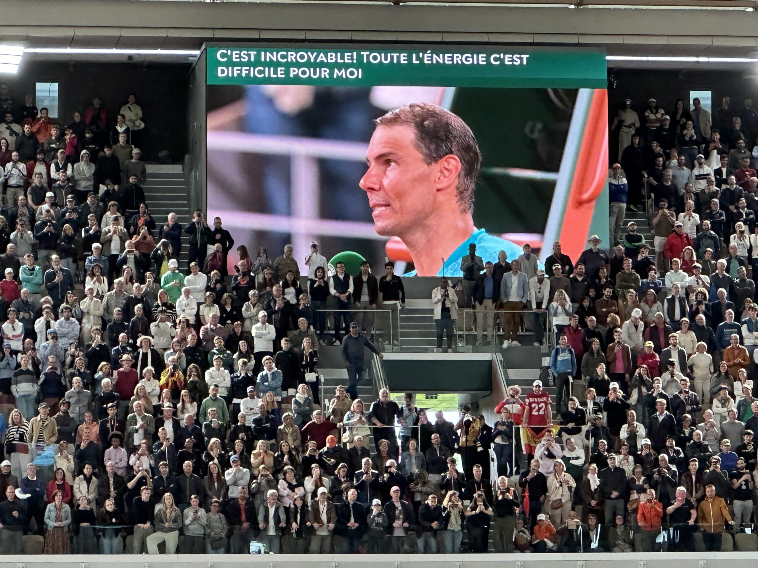 Rafael Nadal emociona y se emociona en Roland Garros la peor derrota